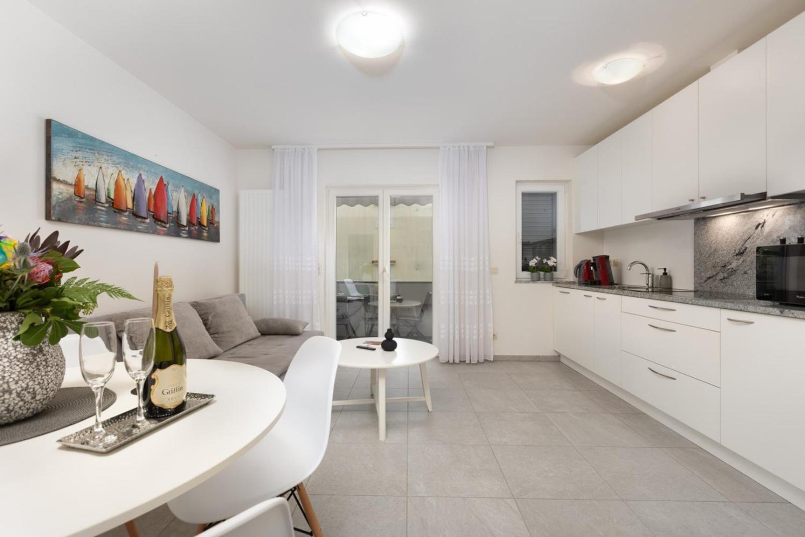 Apartments Pivas Malinska Eksteriør billede